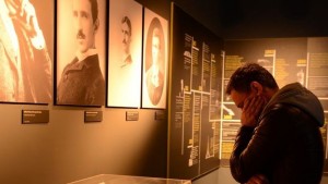 exposicion-Valencia-electricidad-Nikola-Tesla_897222432_95264350_667x375