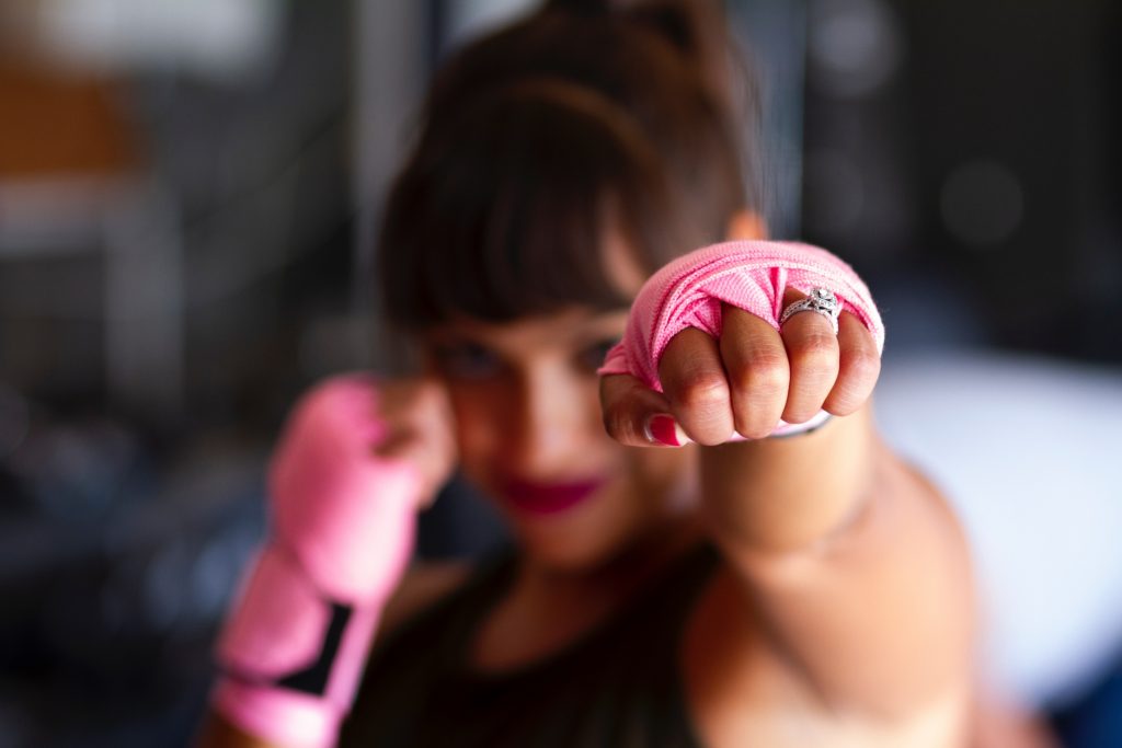 Giornata mondiale cancro al seno: attività per la prevenzione a Valencia - classe di body combat
